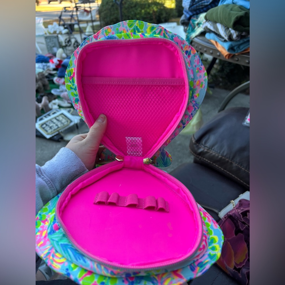 Brush holder